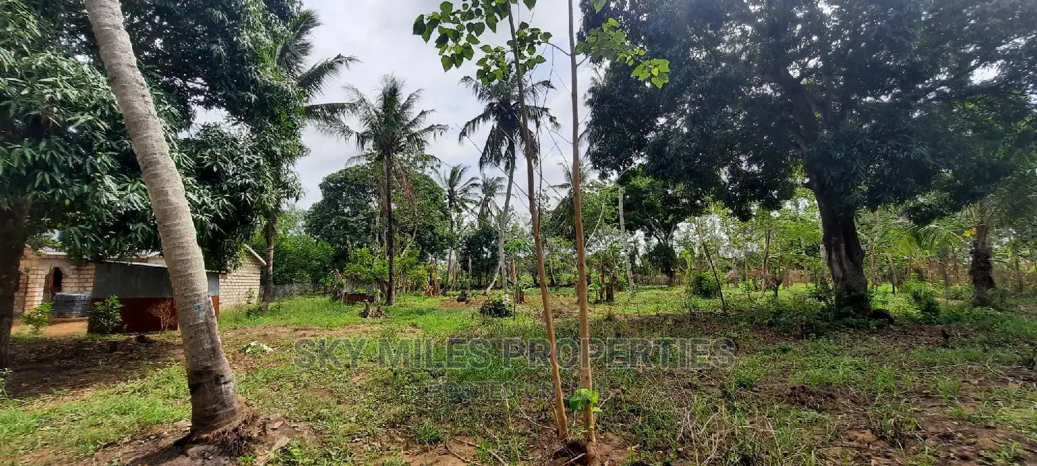 Half Acre Land on Sale at Bomani