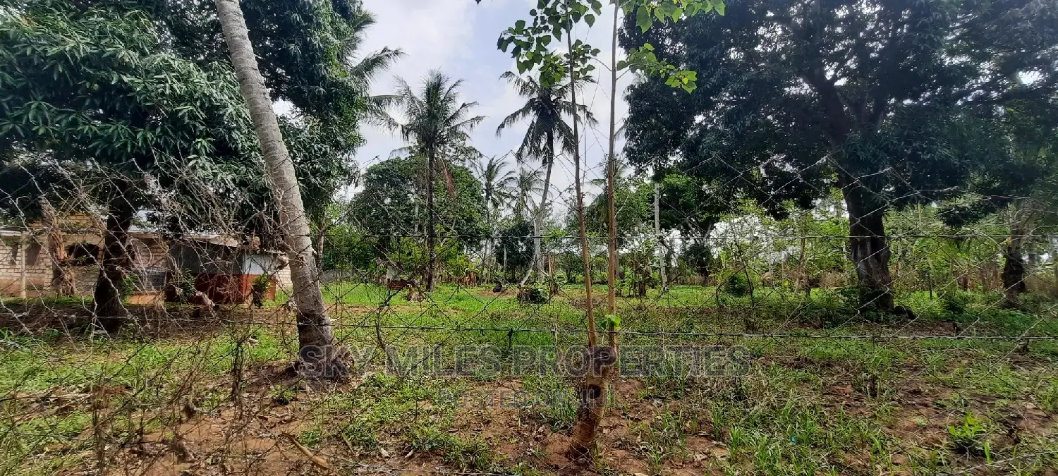 Half Acre Land on Sale at Bomani