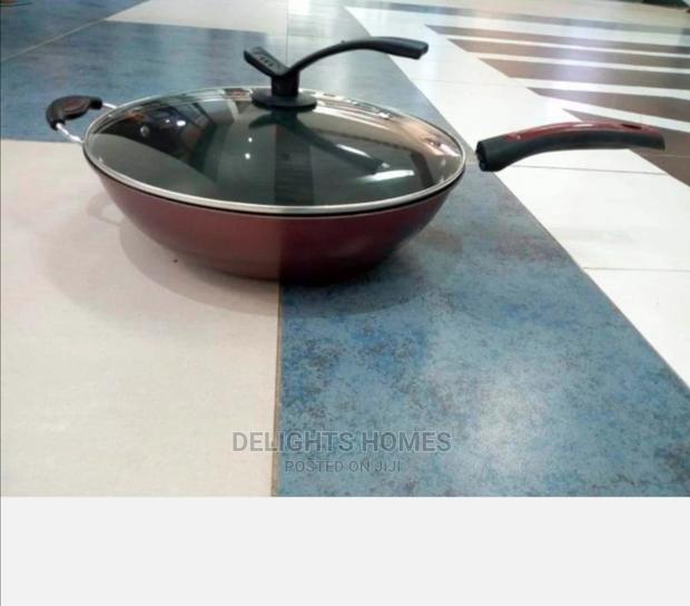 Wok Pan With a Lid - main view