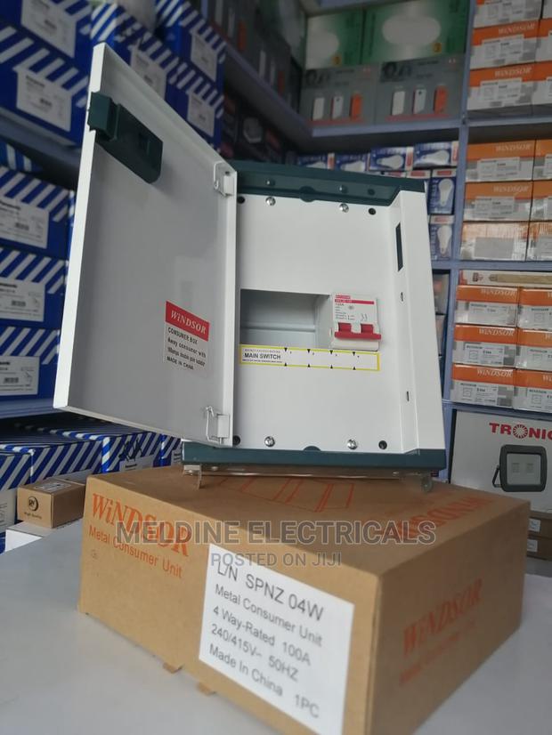 Windsor 4way Consumer Unit - thumbnail 3