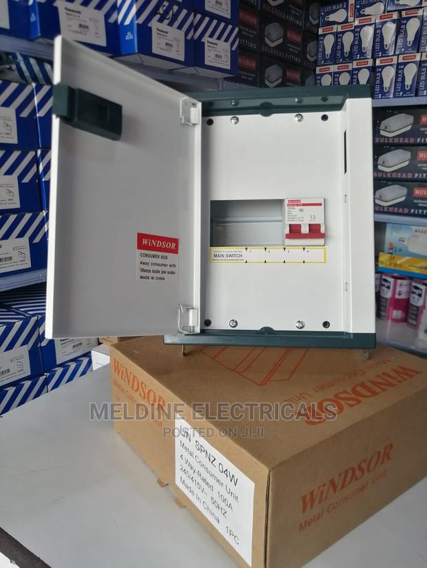 Windsor 4way Consumer Unit - thumbnail 2