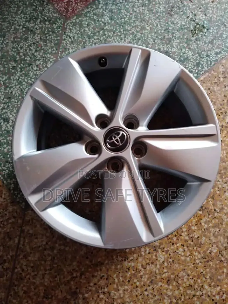 Hurrier Original Rims 17 Inch Set