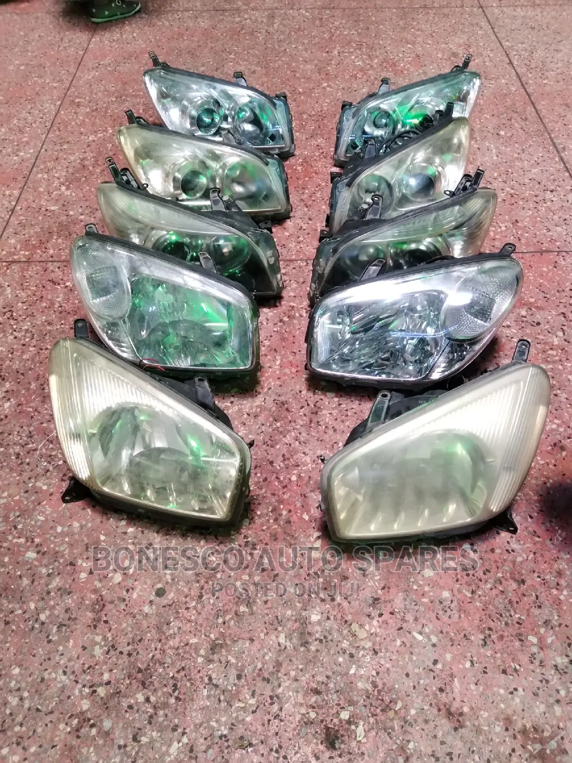 Toyota Rav4 Headlights