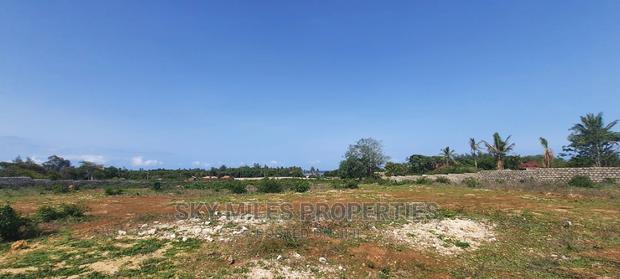 Plots on Sale Kikambala Second Row From the Ocean - main view