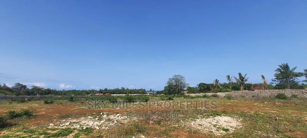 Plots on Sale Kikambala Second Row From the Ocean - thumbnail 4