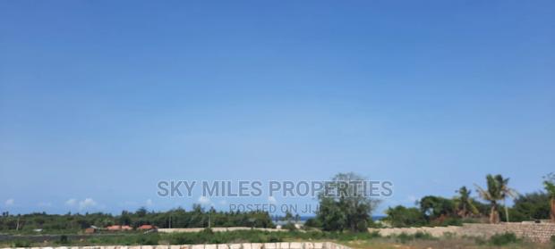 Plots on Sale Kikambala Second Row From the Ocean - thumbnail 9