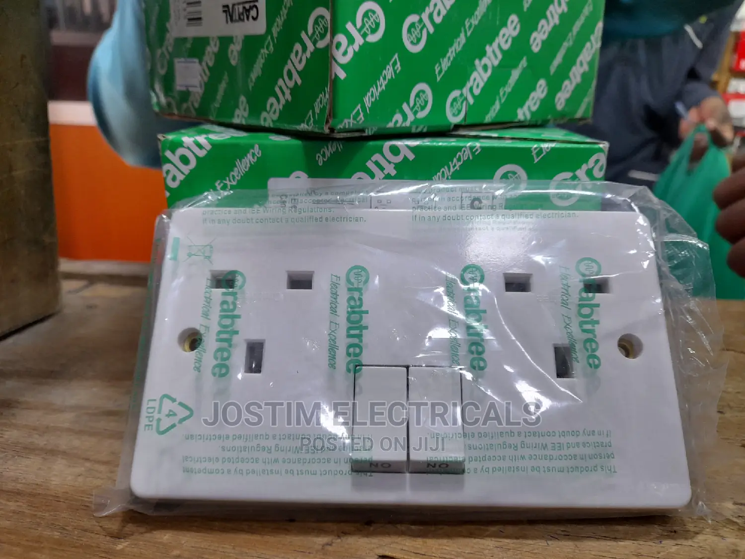 Crabtree Twin Socket