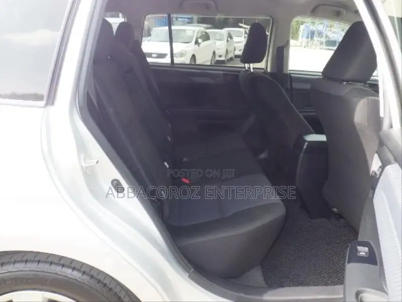 Toyota Fielder 2016 Silver