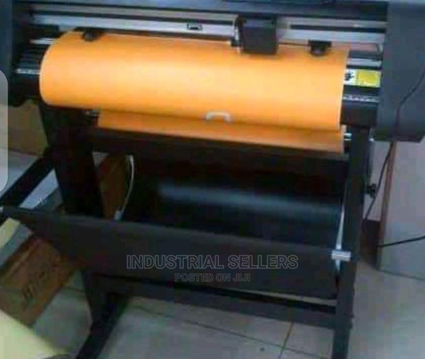 Plotting Cutting Machine 2ft - main view