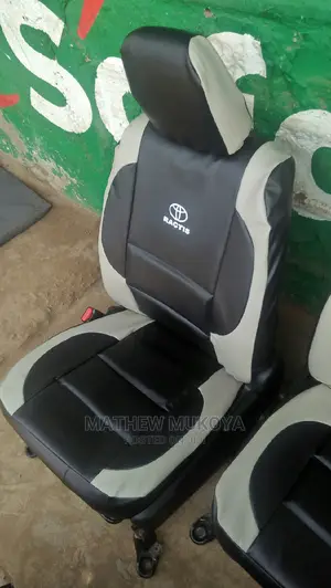 Toyota Ractis Car Seat Covers