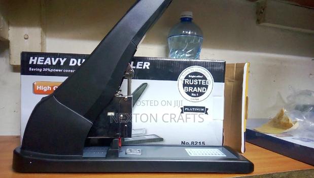 Heavy Duty Stapler - thumbnail 4