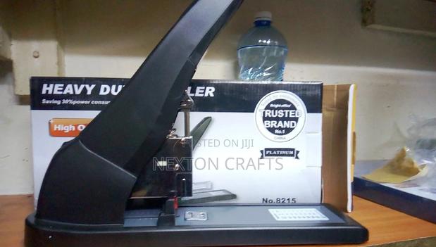Heavy Duty Stapler - thumbnail 5