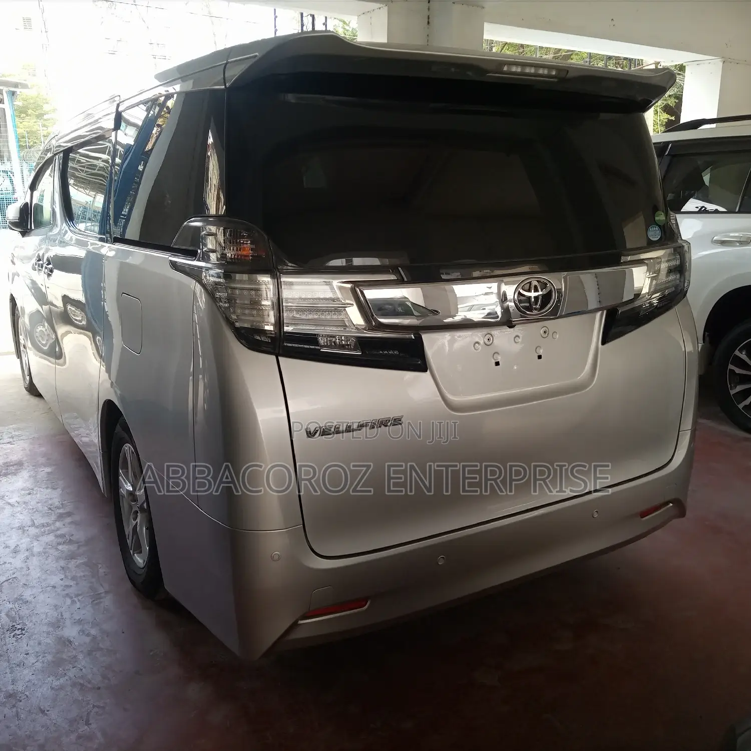 Toyota Vellfire 2015 Silver