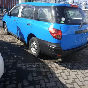 Nissan Advan 2014 Blue