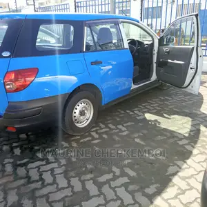 Nissan Advan 2014 Blue