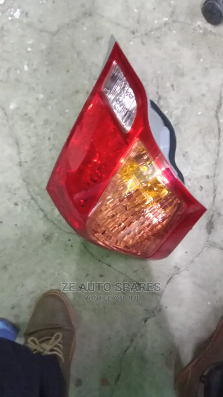 Axio 2008 Taillight