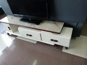 Extendable Glass Top TV Stand