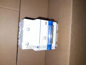 Solar Double Pole 100a