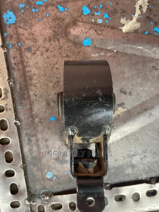 Toyota Probox Front Gearbox Mounting - thumbnail 3