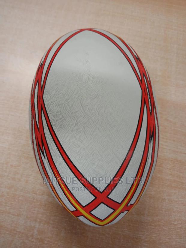 Chakarvarti Rugby Ball Size 5 - thumbnail 3