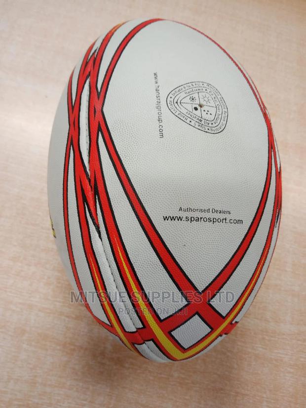 Chakarvarti Rugby Ball Size 5 - thumbnail 5