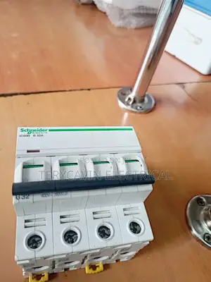 MCB C32 4 Pole