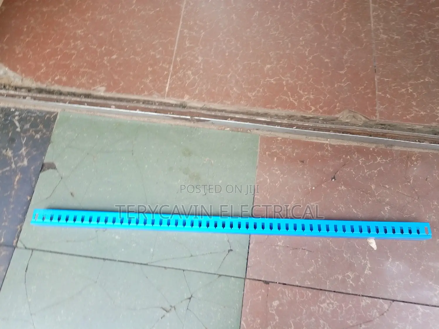 Panel Rail