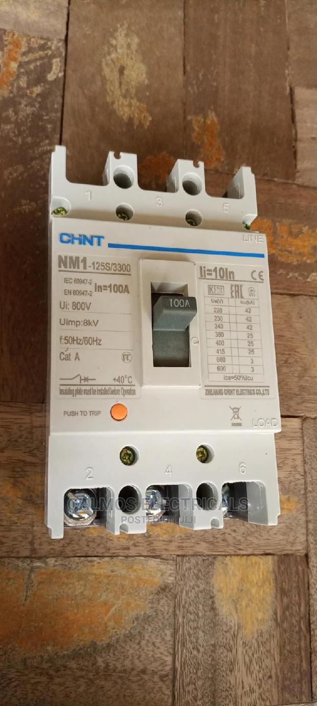 100amperes McCb - main view