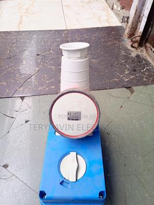 Industrial Socket With Enclosure - main view