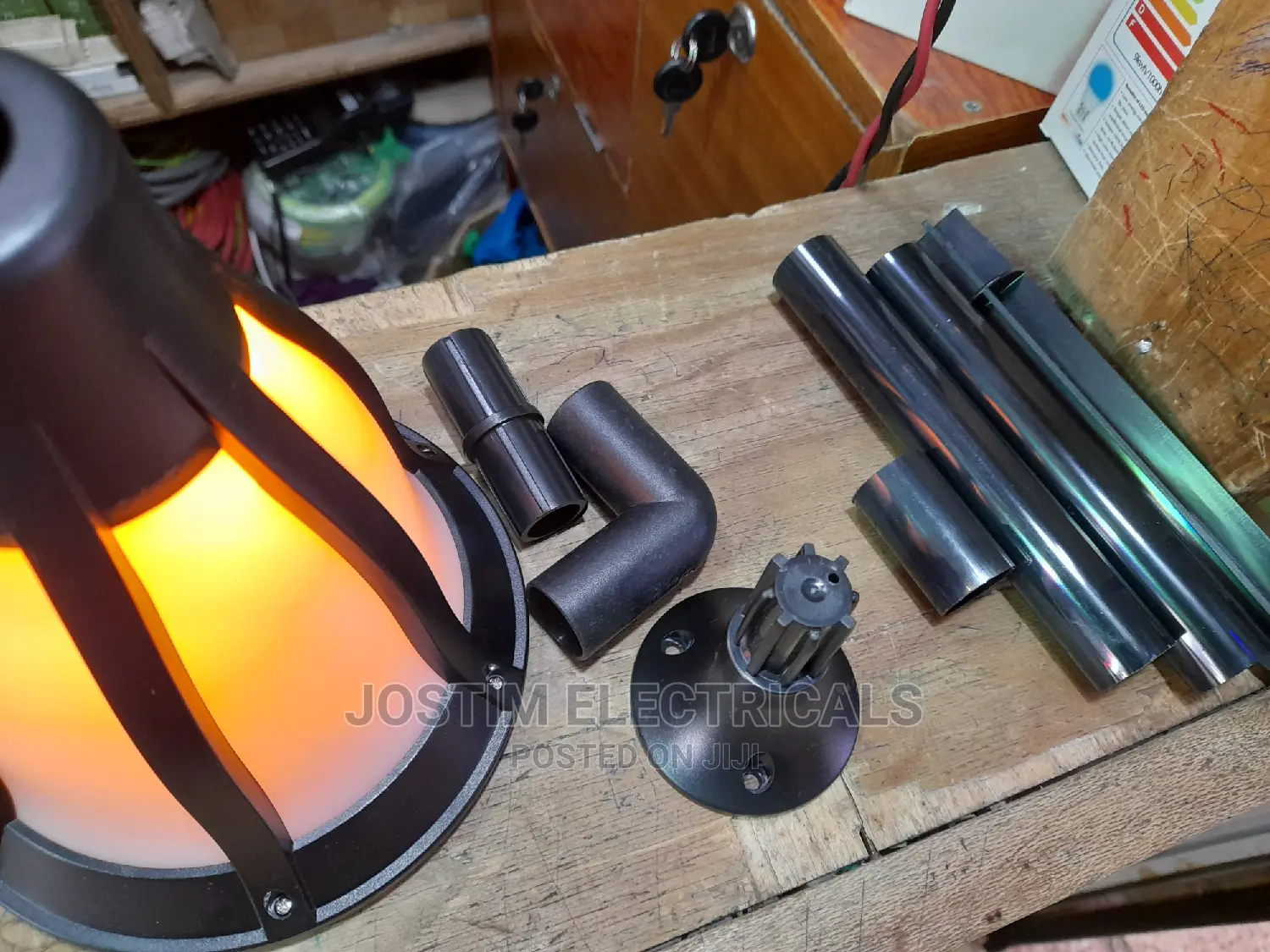 2w Flaming Garden Solar Lamp