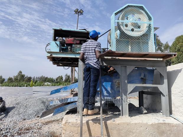 Modtec: Heavy Duty Stone Crusher - main view