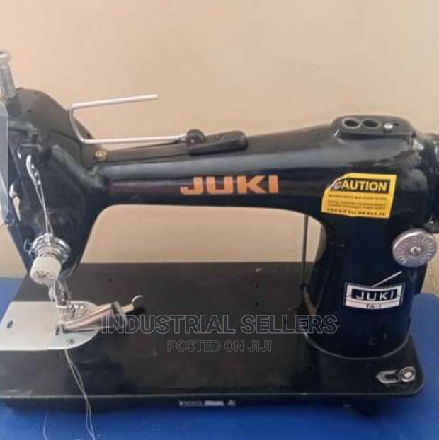 Advance Juki Sewing Machine - main view