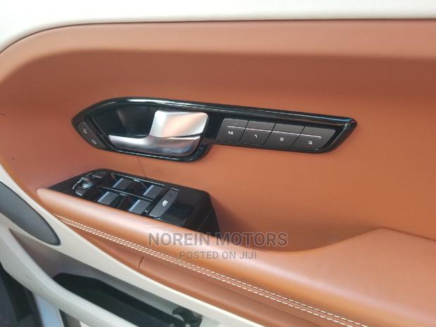 Land Rover Range Rover Evoque 2015 White - thumbnail 4