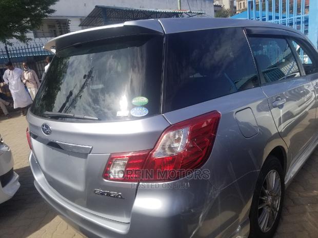 Subaru Exiga 2014 Silver - thumbnail 3