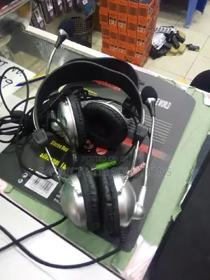 Wired Headphones With Mic For Clear Voice