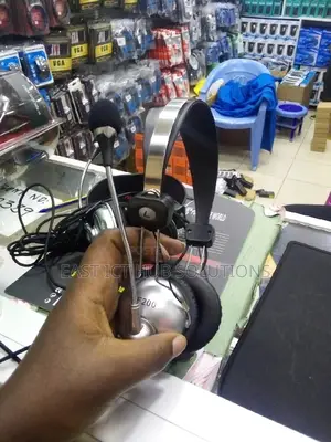 Wired Headphones With Mic For Clear Voice