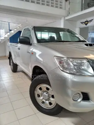 Toyota Hilux 2014 SR5 4x4 Silver