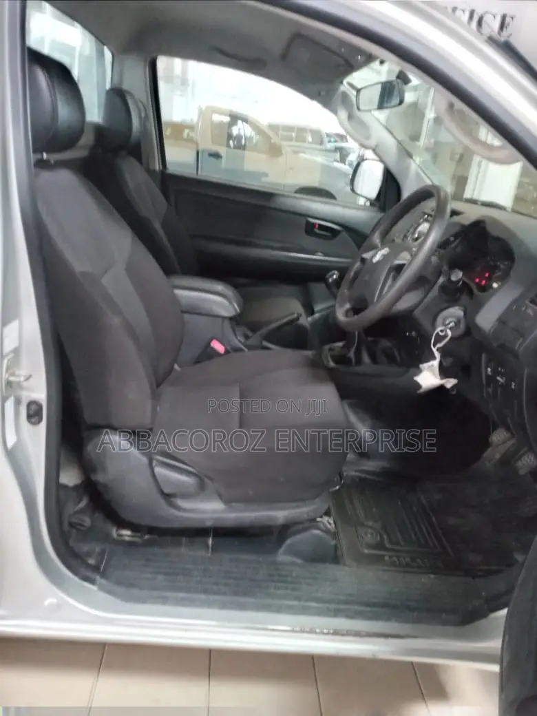Toyota Hilux 2014 SR5 4x4 Silver