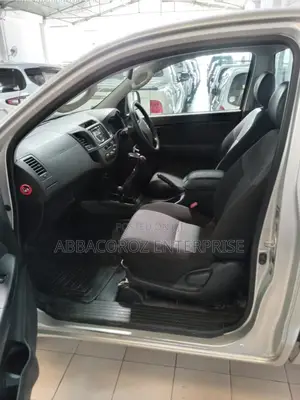 Toyota Hilux 2014 SR5 4x4 Silver