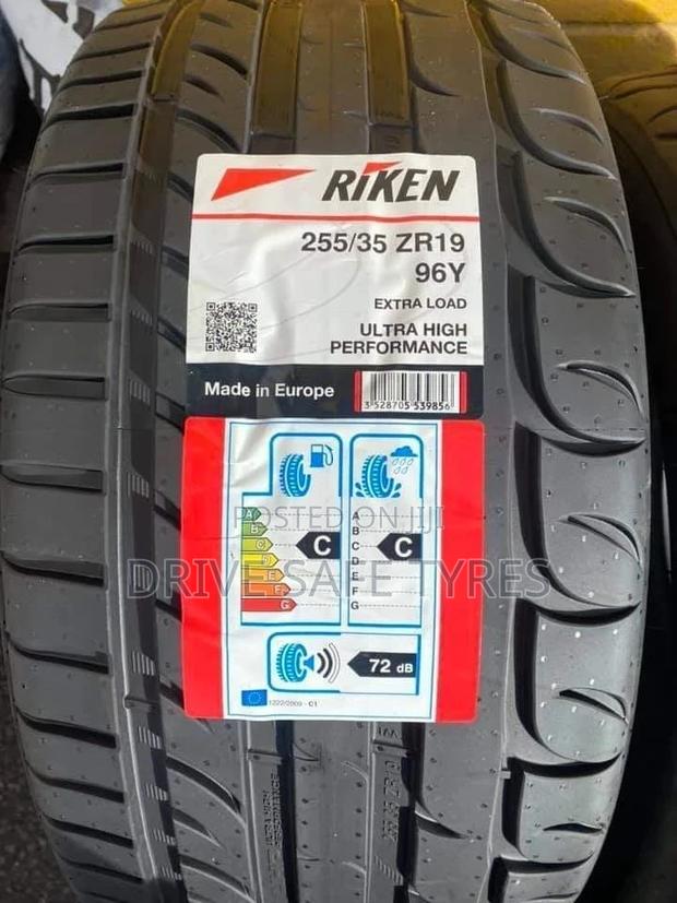 255/35 XR19 Riken Tyre Made in China