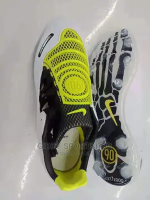 T90 Football Shoes