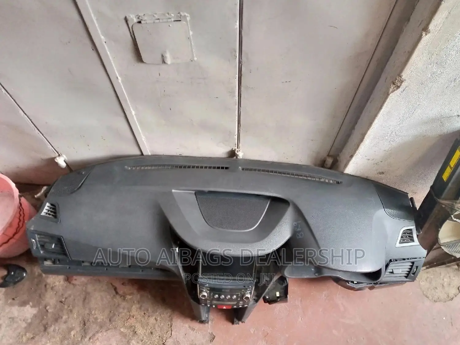 Dashboard Whole Compatment Subaru Legacy Br9.