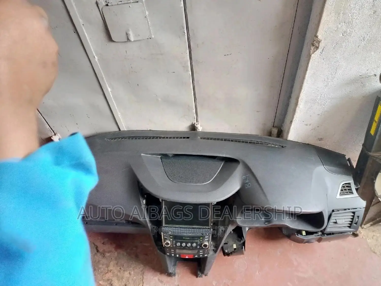Dashboard Whole Compatment Subaru Legacy Br9.