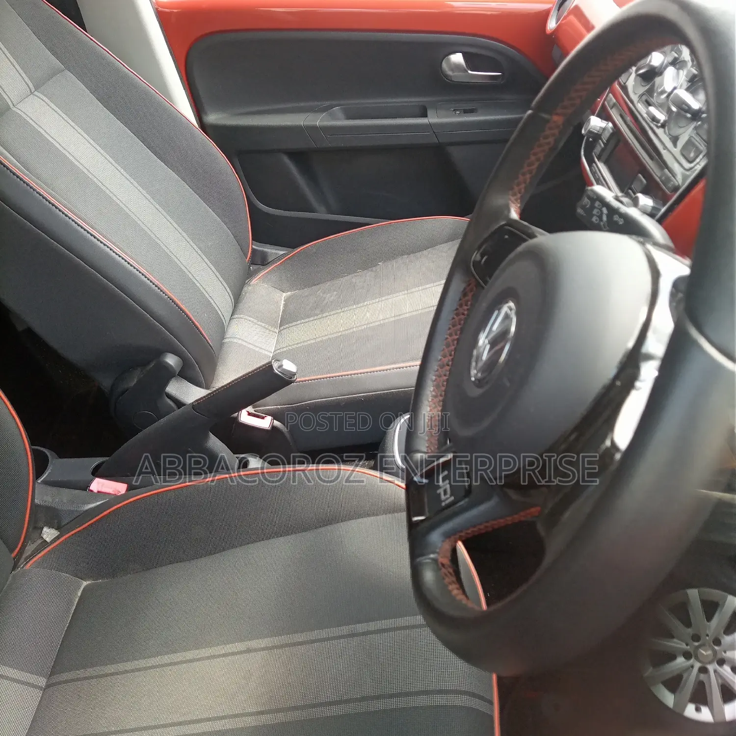Volkswagen Up 2014 Orange