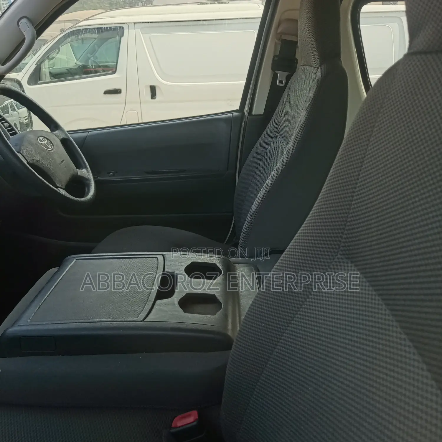 Toyota Hiace Auto DIESEL