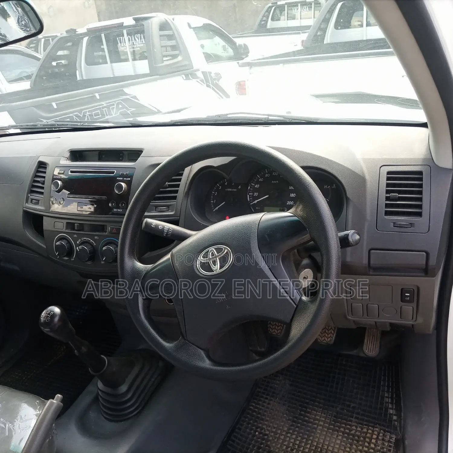 Toyota Hilux SR5 2014 White