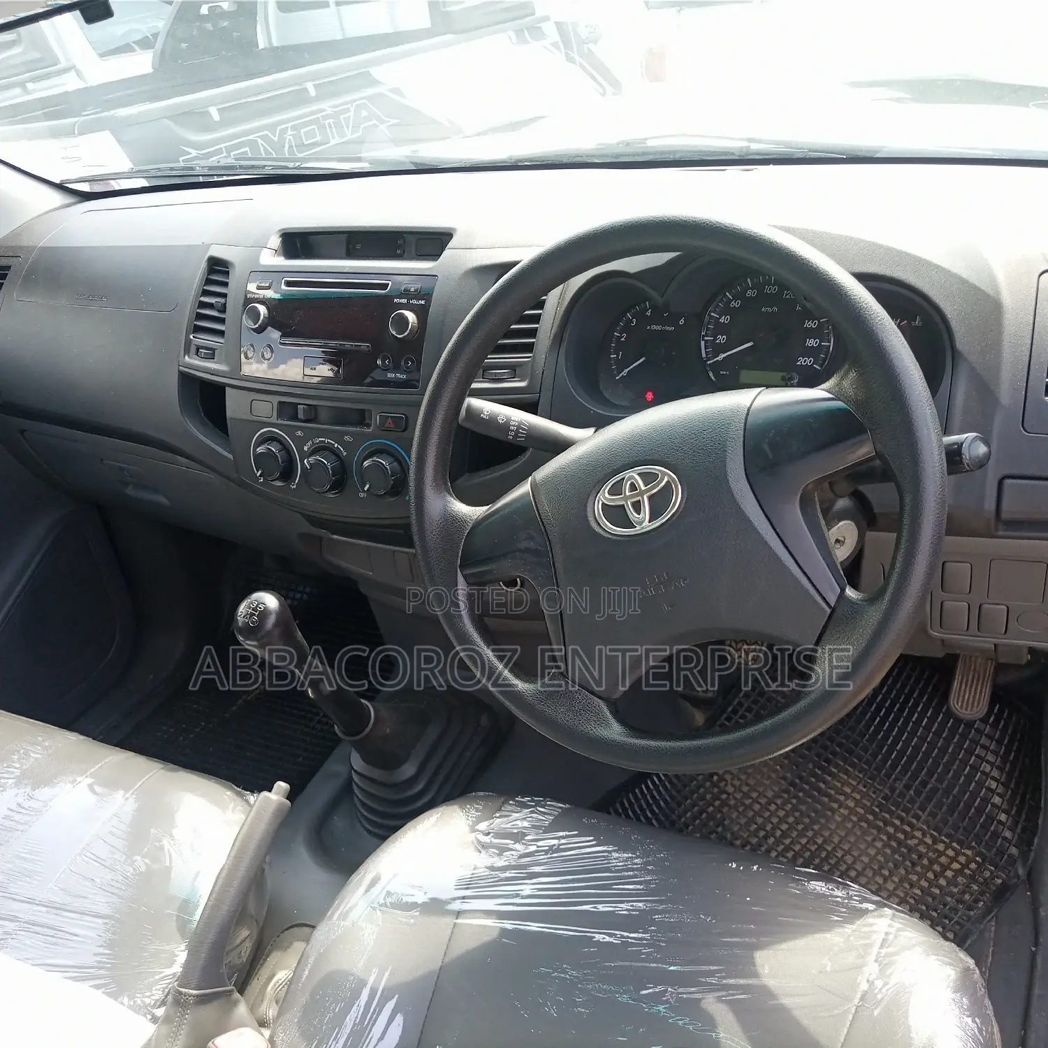 Toyota Hilux SR5 2014 White