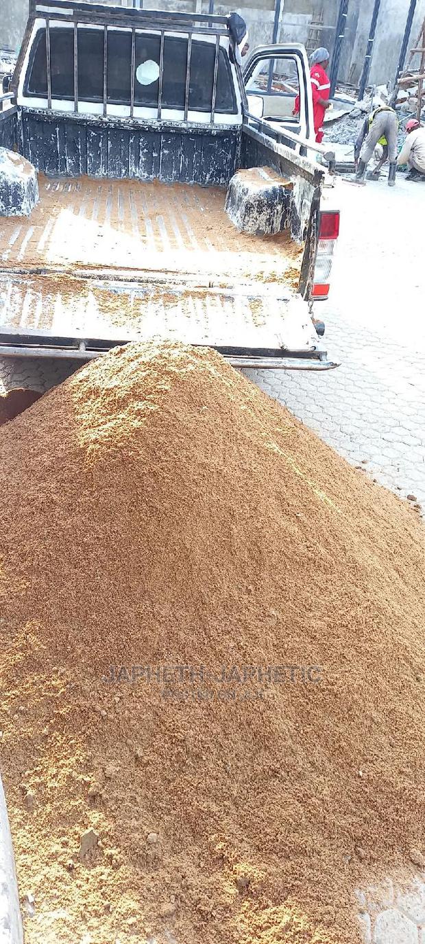 Sand-In Both Small and Large Quantity - main view