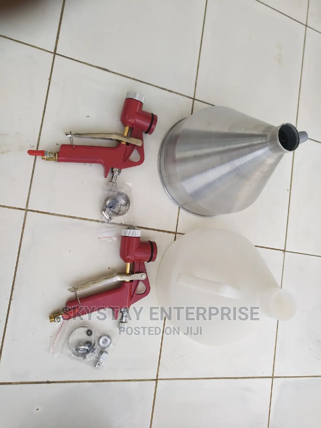 Hopper Spray Gun With Ceiling Spray Adaptor