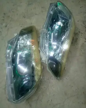 Ex Japan Fielder 2010 Xenon Headlights.
